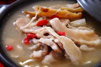 麻油松坂肉湯.jpg