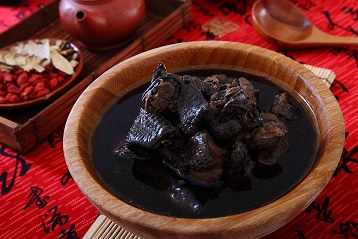 首烏皇帝雞湯.jpg